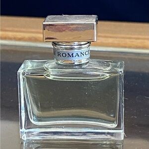 Ralph Lauren Romance Eau de Parfum Spray 0.25 Fl oz. NWOB.